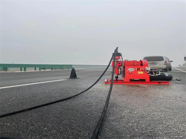 金银川路街道马路路基路面开裂下沉注浆加固灌浆